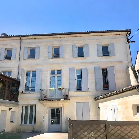 Grand T2 Neuf De Standing Centre
